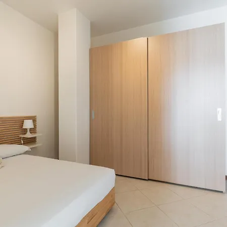 Light-filled Flat By Wonderful Italy *