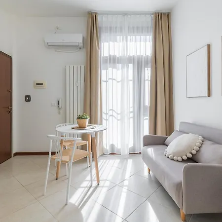 Light-filled Flat By Wonderful Italy アパート